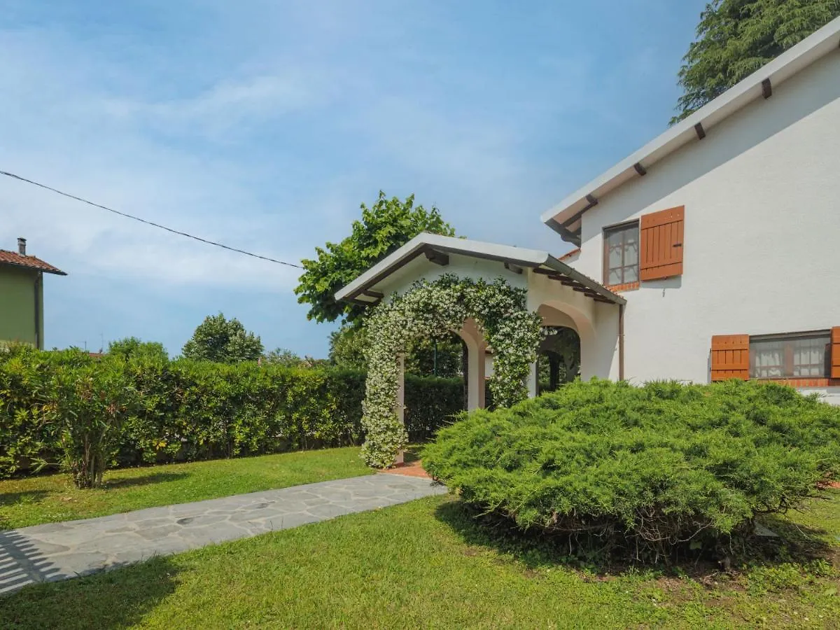 Holiday Home Bona By Interhome Forte dei Marmi