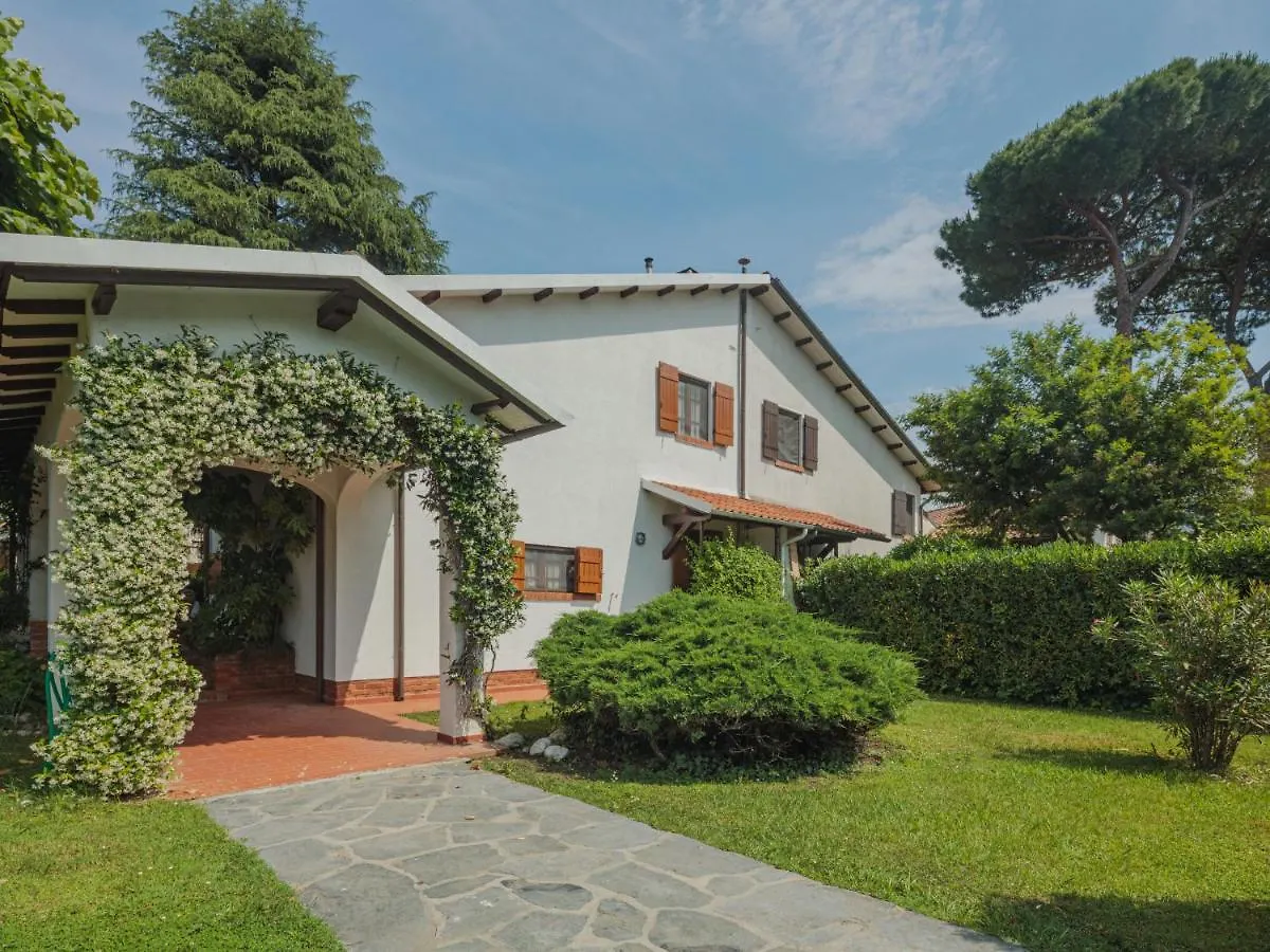 Holiday Home Bona By Interhome Forte dei Marmi